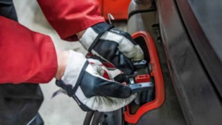 Les batteries lithium-ion 16,3 kWh sont rechargées pendant les pauses. Recharge rapide grâce à la technologie lithium-ion de Linde
