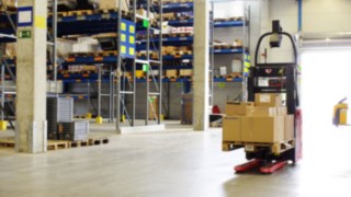 Deux L-MATIC Linde sont déployés chez HOLTER GmbH, dont le siège est implanté à Wels. Le L-MATIC Linde en action chez HOLTER