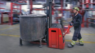 Explosionsgeschützter Niederhubwagen L14 EX von Linde MH im Lager der Inver GmbH
