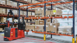 En Espagne, Schneider Electric utilise deux gerbeurs automatisés L-MATIC AC Linde.