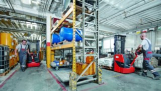 Stoccatore al lavoro presso Sika Deutschland GmbH Stoccatore al lavoro presso Sika Deutschland GmbH