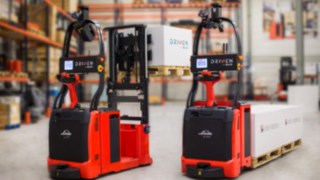Carrelli elevatori autonomatici a marchio Linde Material Handling Svizzeran con tecnologia di comando laser.