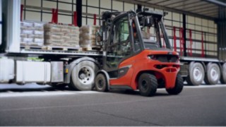 The new diesel and gas forklift H20 - H35 in use for loading trucks The new diesel and gas forklift H20 - H35 in use for loading trucks