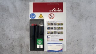 Linde Batterie-Serviceboard für sicheres und effizientes Laden von Batterien.
